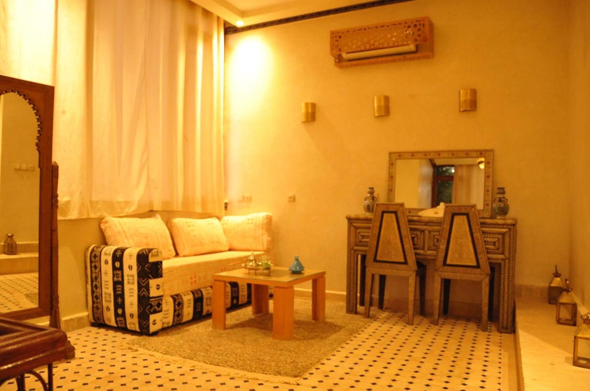 Oz Palace Ouarzazate & Spa Tajda Exterior photo